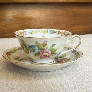 White and Pink Floral Drinkware Set